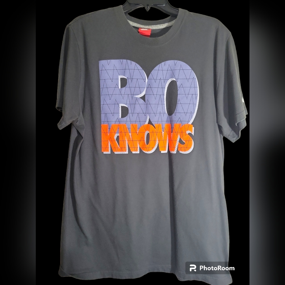 Nike "Bo Knows" Bo Jackson Tee